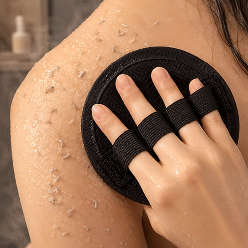 🧽 4-Pack Soft Rubber Shower Scrubber – Gentle Yet Effective, Exfoliates & Cleanses All Skin Types